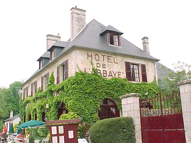 328 - LE RAVISSANT HOTEL DE L'ABBAYE.jpg